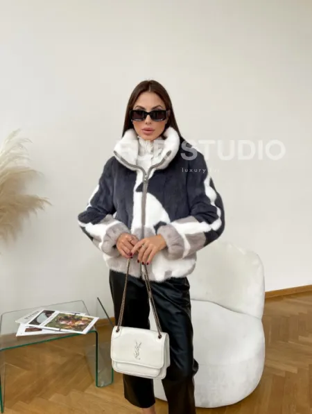 Модная норковая куртка на молнии - фото 4