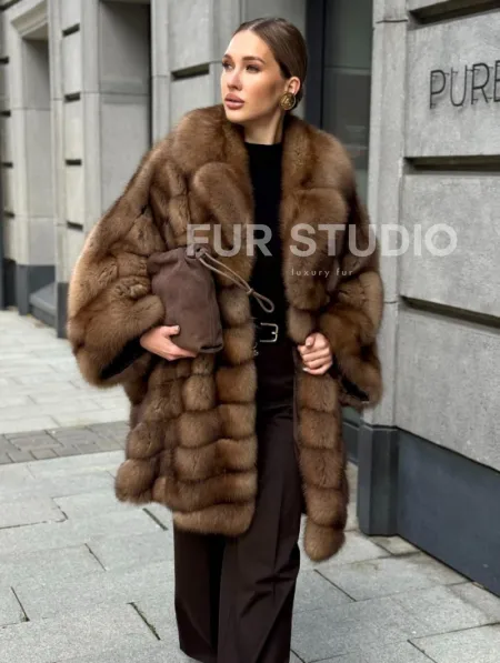 Шуба из куницы оверсайз - фото 7