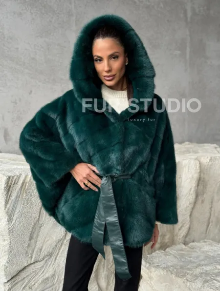 Норковый полушубок с капюшоном - фото 9