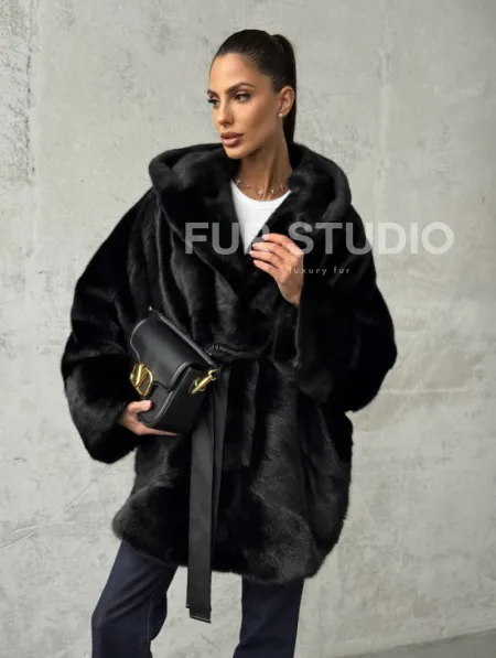 Полушубок черный норковый с капюшоном - фото 7