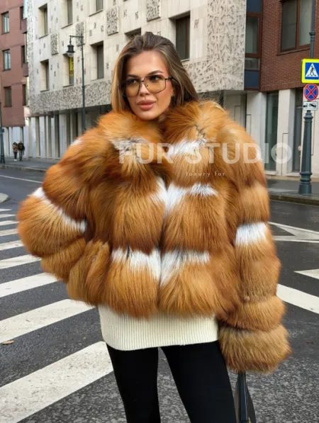 Шуба из лисы с капюшоном - фото 8