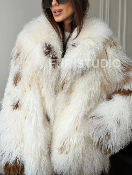 Шуба из ламы бело-коричневая - фото 3