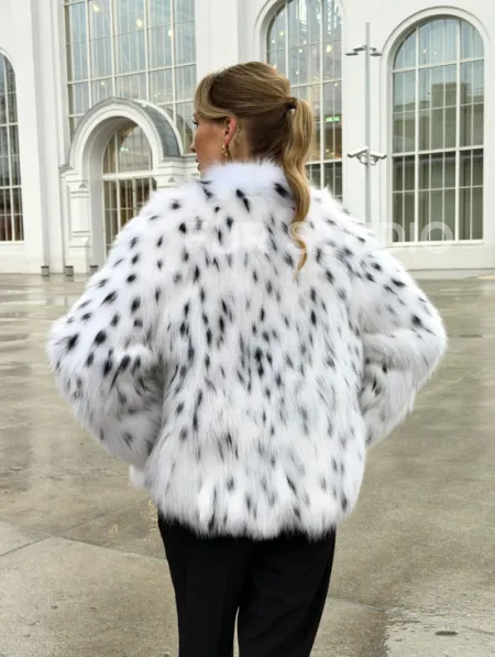 Шуба укороченная из арктической лисы под рысь - фото 18