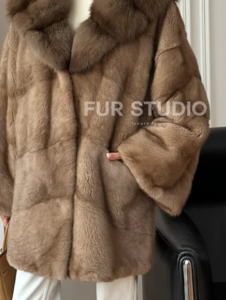 Шуба норковая с капюшоном куница - фото 1