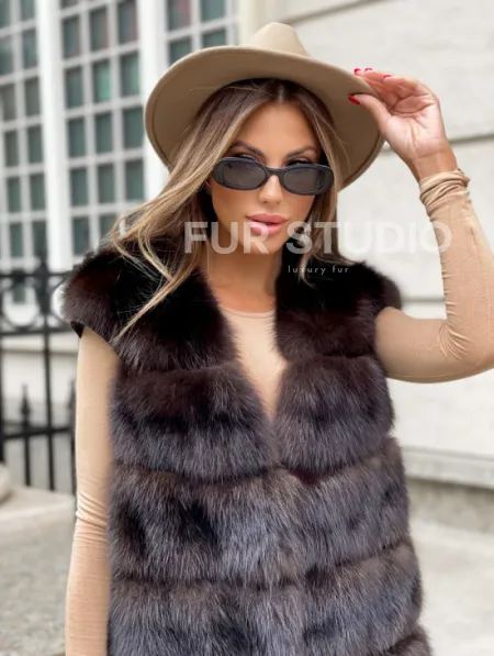 Жилет из куницы в цвете соболь - фото 0