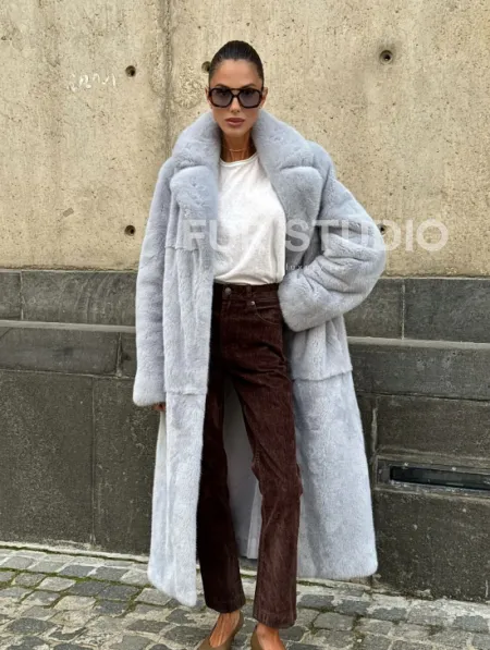 Голубая шуба из плюшевой норки “Velvet” - фото 10