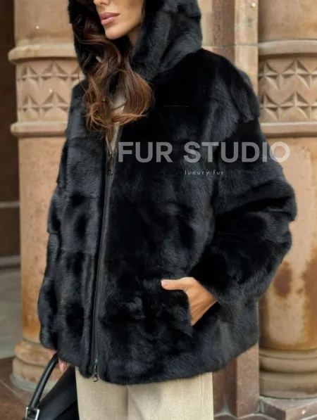 Черная норковая шуба с капюшоном - фото 2