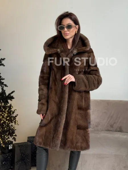 Норковая шуба с капюшоном в цвете орех - фото 2