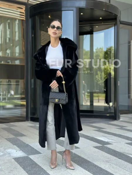 Шуба норка BLACKGLAMA с капюшоном - фото 11