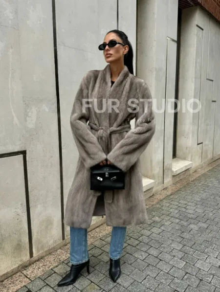 Стильная шуба из скандинавской норки - фото 7