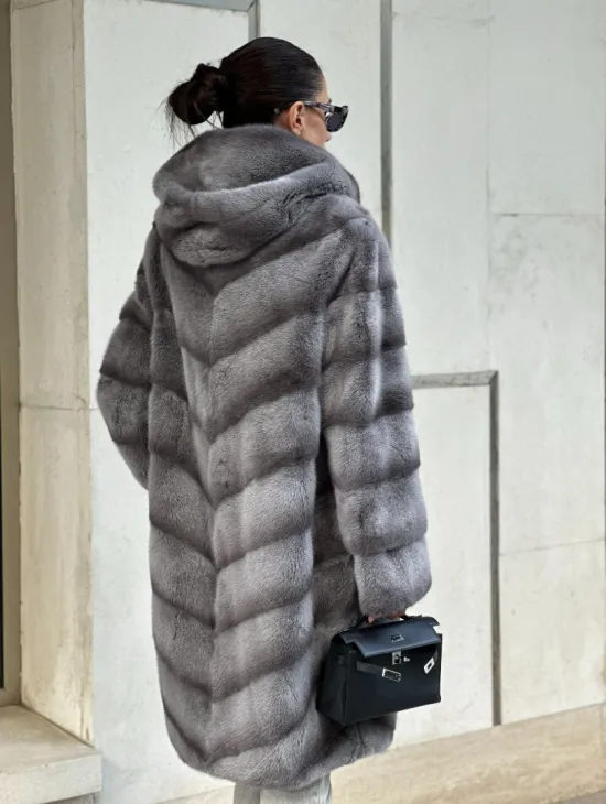Норковая шуба с капюшоном - цвет PLATINUM (СЕРЫЙ) - фото 2