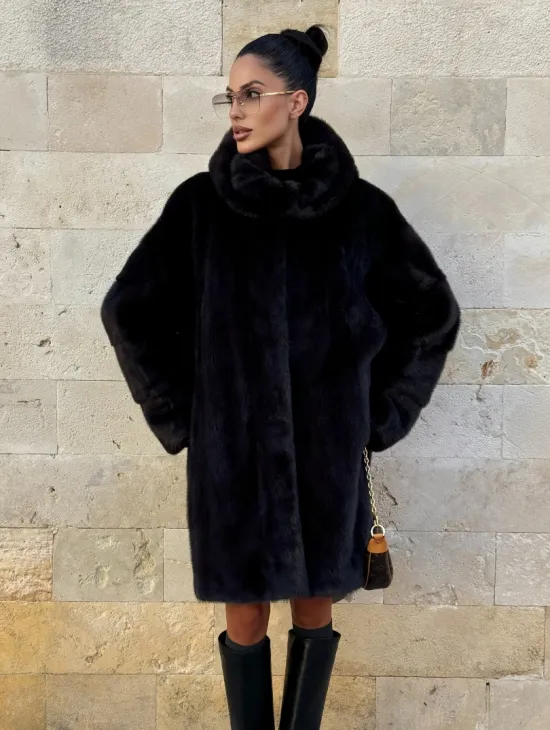 Шуба из аукционной норки с капюшоном роспуск - цвет уголь - фото 13