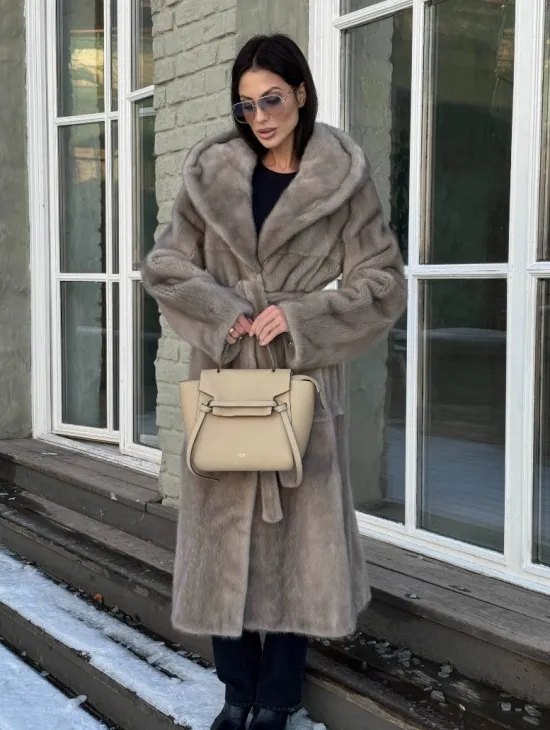 Шуба норковая серая с капюшоном и меховым поясом, классика - фото 5