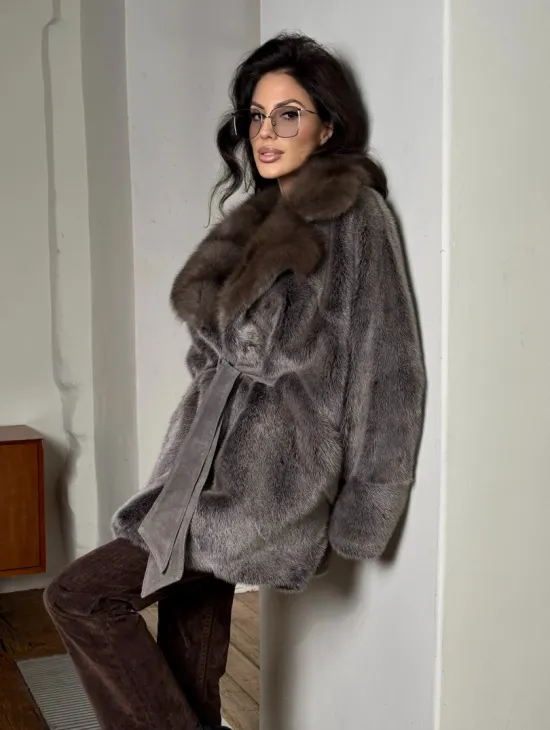 Женский норковый полушубок с воротником из куницы, фасон - летучая мышь - фото 0