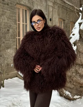 Шуба коричневая из меха ламы - фото 6