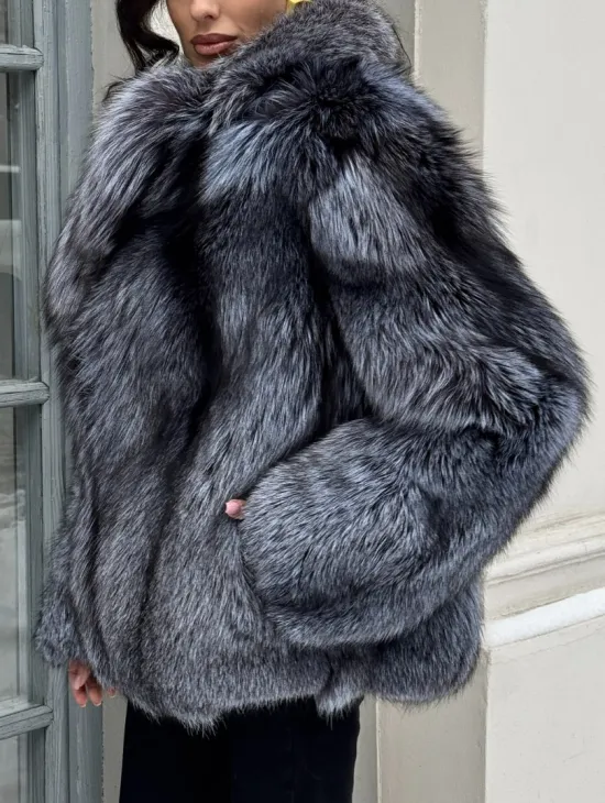 Короткий женский полушубок из чернобурки английский воротник - фото 3