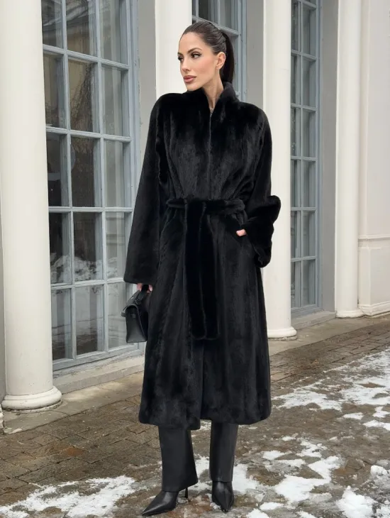 Натуральная женская норковая шуба из аукционного меха норки Blackglama - фото 7