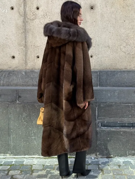 Норковое пальто в стиле 
