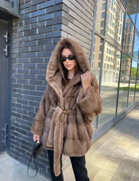 Норковое пончо с капюшоном в цвете пастель - фото 4