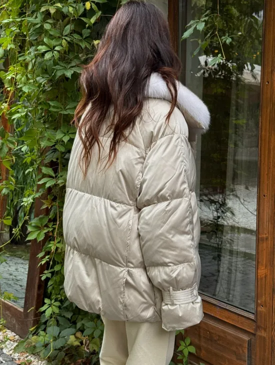 Женский пуховик с мехом песца - фото 3