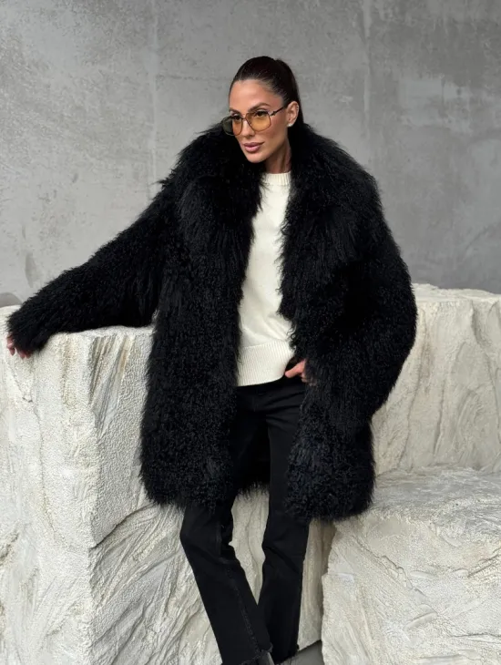 Черная шуба из ламы - фото 8