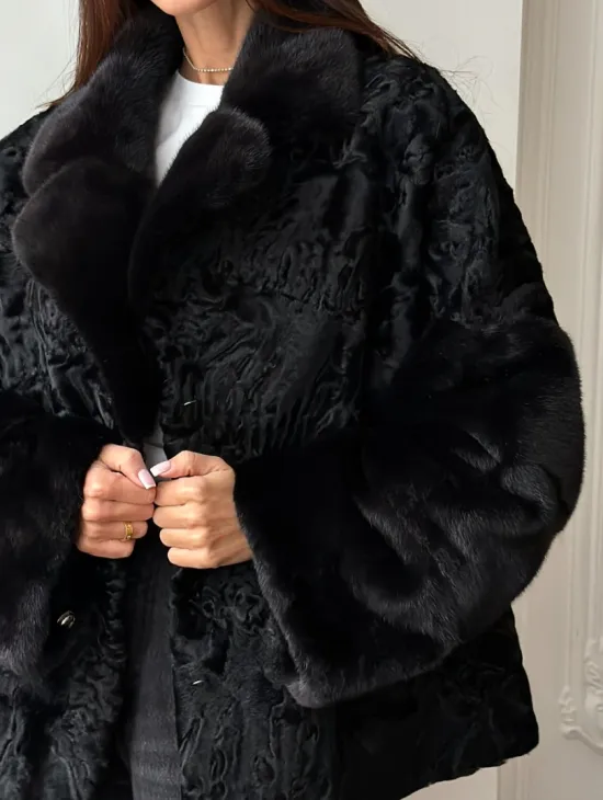 Полушубок из каракуля с норкой - фото 2