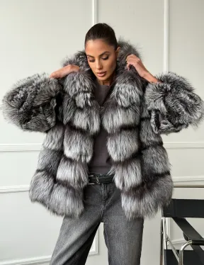Шуба из меха чернобурки с капюшоном - серая - фото 9
