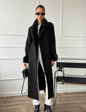 Черное пальто с мехом норки - фото 11