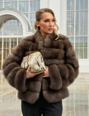 Меховой жакет из куницы - фото 21