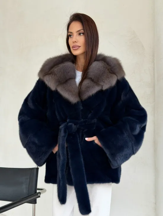 Норковый полушубок синего цвета с капюшоном куница - фото 0
