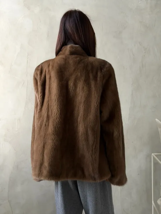 Шуба женская из меха норки - фото 8