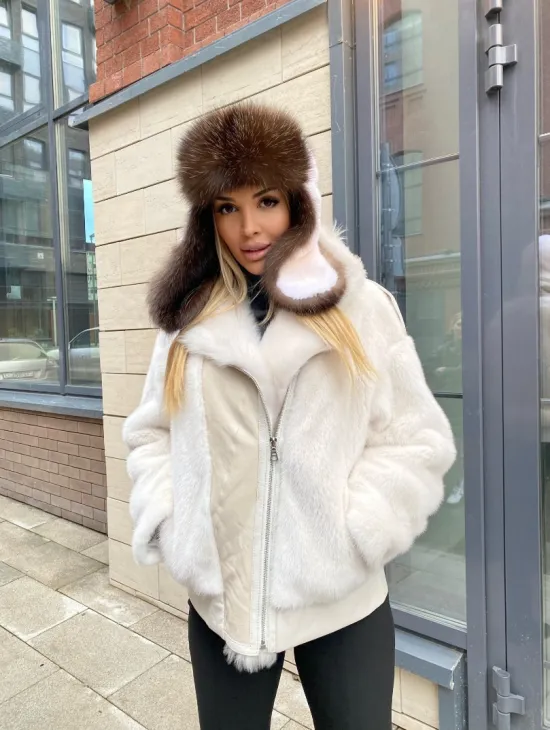 Зимняя норковая куртка с отделкой из белой овчины - фото 2