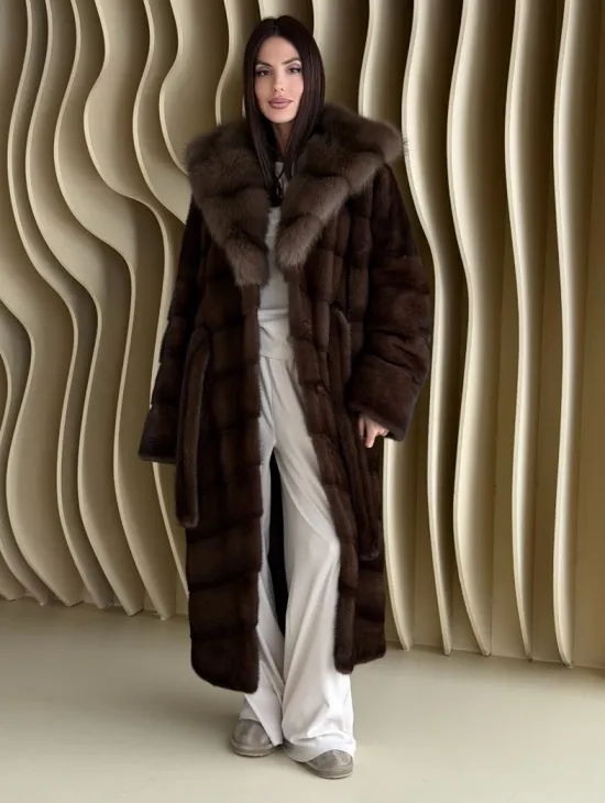 Шуба норкова с капюшоном из меха куницы - цвет соболь - фото 0