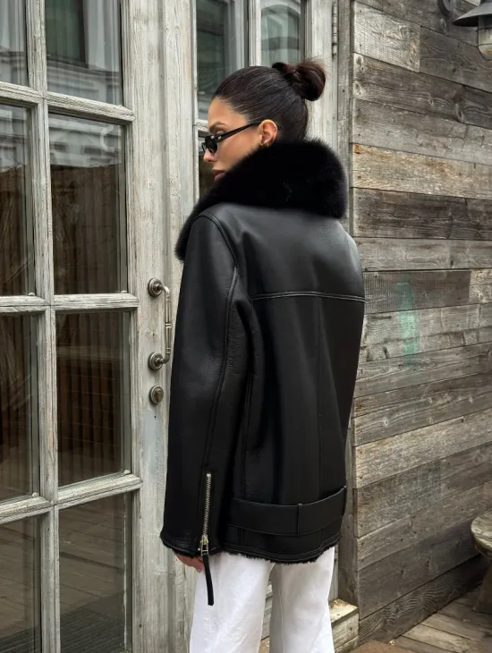 Дубленка из натуральной овчины с мехом песца - фото 10