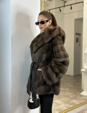 Шуба из меха куницы Dark с капюшоном - фото 3