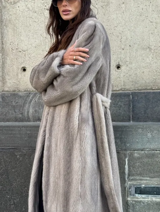 Шуба - пальто в винтажном стиле из скандинавской норки - фото 1
